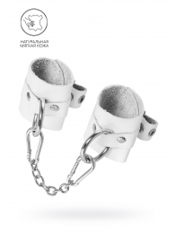 Белые мягкие кожаные наручники с люверсами - Pecado - купить с доставкой в Березниках