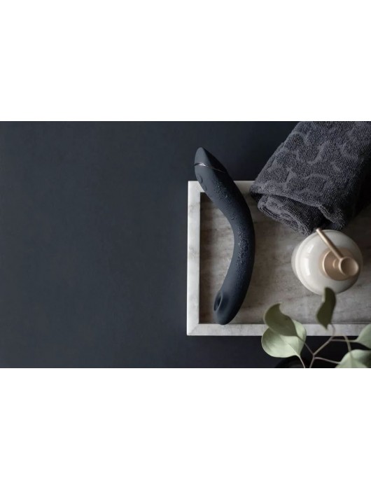 Темно-серый стимулятор G-точки Womanizer OG c технологией Pleasure Air и вибрацией - 17,7 см. - Womanizer